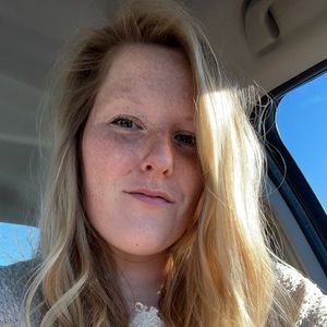 Meet your Posher, Katelyn